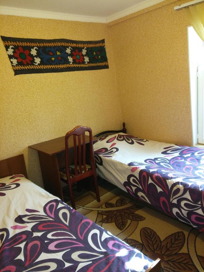 Sayfi Guesthouse Douchanbé Extérieur photo