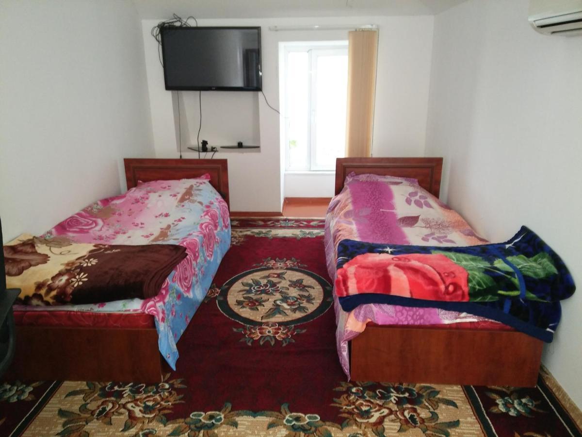 Sayfi Guesthouse Douchanbé Extérieur photo