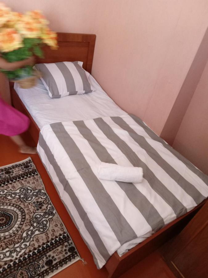 Sayfi Guesthouse Douchanbé Extérieur photo