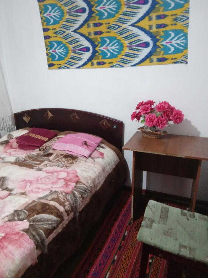 Sayfi Guesthouse Douchanbé Extérieur photo